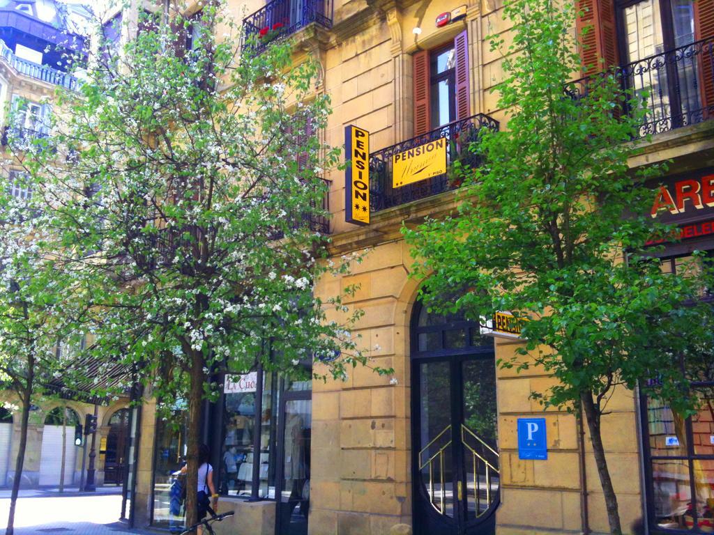 Pensión Urumea San Sebastián Exterior foto